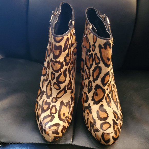Leopard Bootie - Picture 2 of 5
